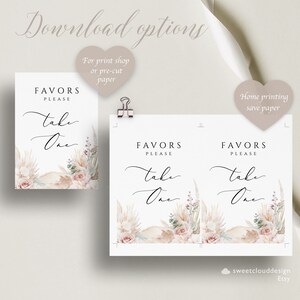 Puede incluir: Dos carteles imprimibles con un fondo de acuarela con flores secas y rosas. Los carteles dicen "Favors Please Take One" en caligraf&iacute;a negra.