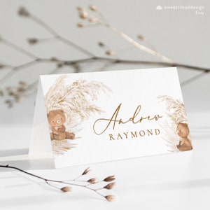 Cartões de lugar de urso de pelúcia Cartão de lugar de urso de grama de pampas Modelo de cartão de nome de urso Boho Cartão de lugar de pelúcia Boho editável nome de mesa de urso boho