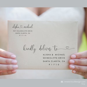 Puede incluir: Un sobre marr&oacute;n con un coraz&oacute;n blanco y el texto "alisha michael" y "kindly deliver to" con los nombres y la direcci&oacute;n de Alisha & Michael, 907 Velloncliffe Drive, Santa Clarita, CA 91710.