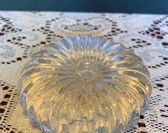 Freeform Glass Daisy Paperweight