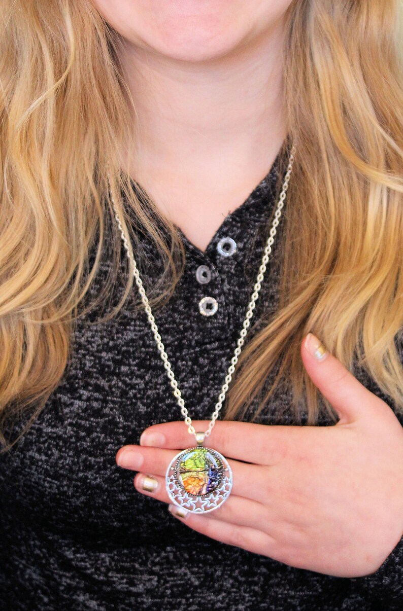 Colorful Pendant Modern Abstract Jewelry Gifts for Her Handmade Eyecatching Unique Necklace Dazzling Star Round Pendant Necklace