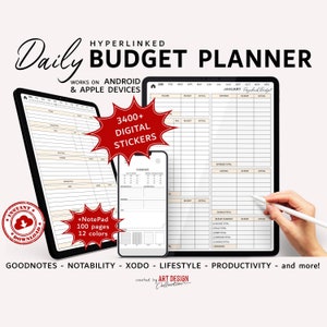 Può includere: Pianificatore di budget digitale visualizzato su tablet, telefono e blocco note. Il pianificatore include sezioni per entrate, spese e risparmi. L'immagine mostra anche una grafica a stella rossa con il testo "3400+ DIGITAL STICKERS".