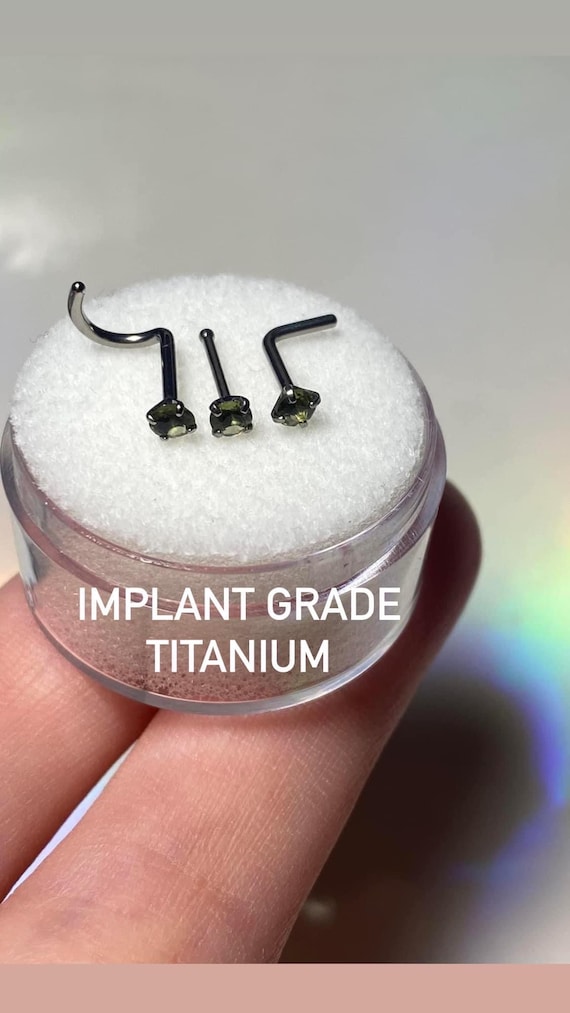 Implant Grade Titanium Small Spike Corkscrew Nose Stud Implant Grade Titanium Small Spike Corkscrew Nose Stud