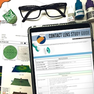 Pode incluir: Um close-up da tela de um tablet que exibe um guia de estudo de lentes de contato. O guia inclui informações sobre os diferentes tipos de lentes de contato, horários de uso e programas de substituição. O texto na tela diz "Guia de estudo de lentes de contato".