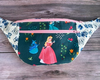 Ferris Fanny Pack/ Princess/ Sleeping Beauty/ Pink/ Travel