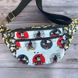 Ferris Fanny Pack/ Disney/ Silver & Gold/ Classic/ Mickey Mouse/ Ready to Ship/ Bum Bag/ Travel Bag/ Disneyworld