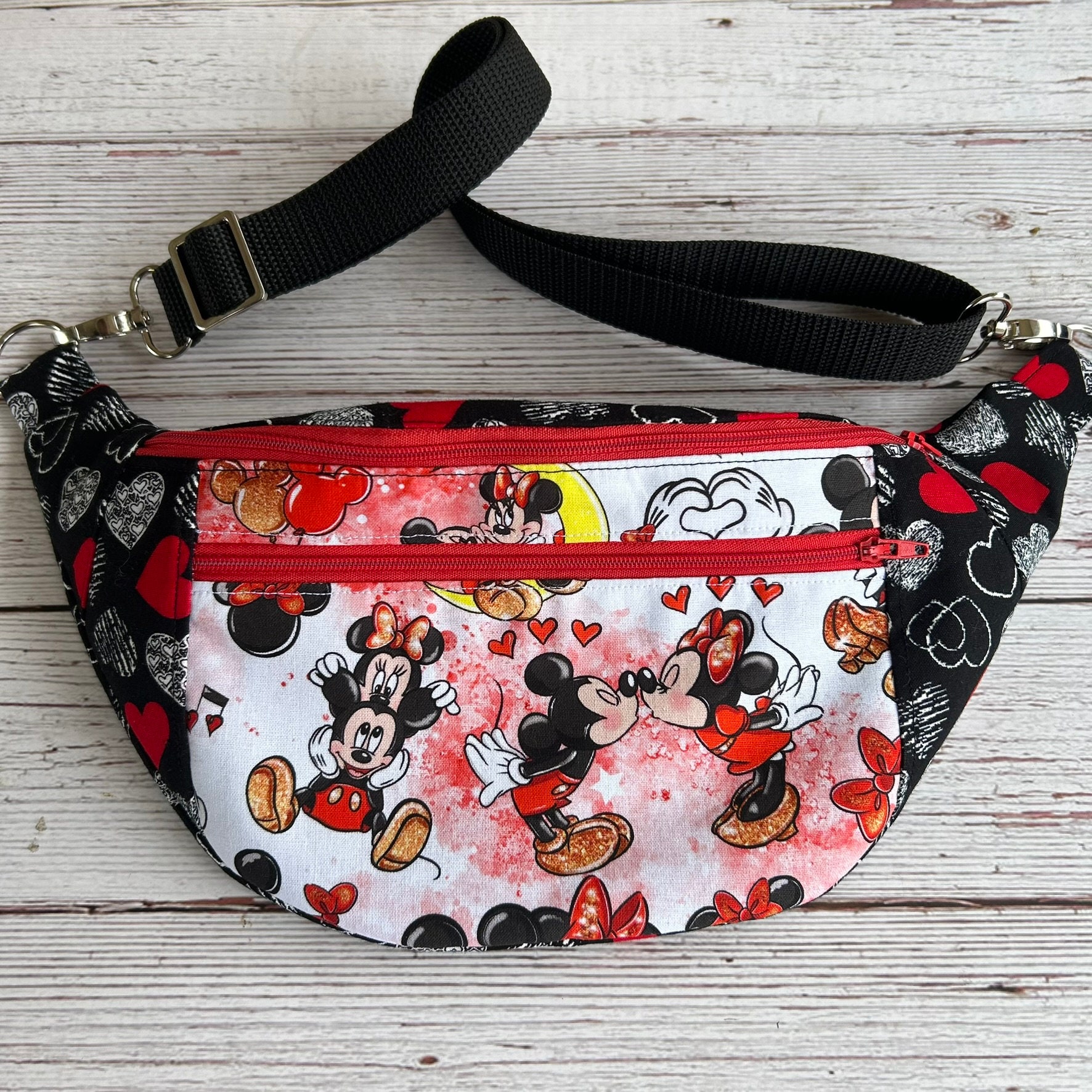 Ferris Fanny Pack Disney Love Hearts Minnie Mouse Mickey Mouse Ready to Ship Bum Bag Travel Bag Disneyworld