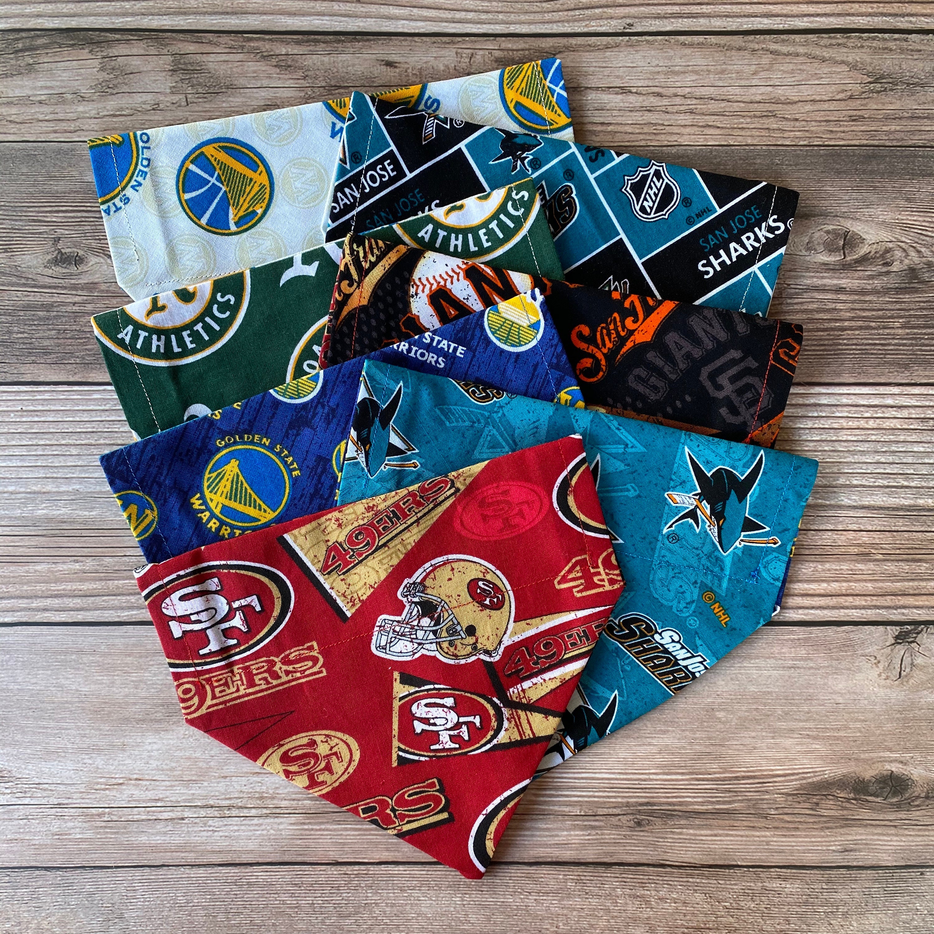 San Francisco Giants Dog Bandanas – The Woof Warehouse