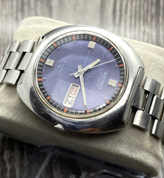 Buy Seiko Automatic 7006-6010 Vintage Watch Mens 19 Jewels Online in India  - Etsy