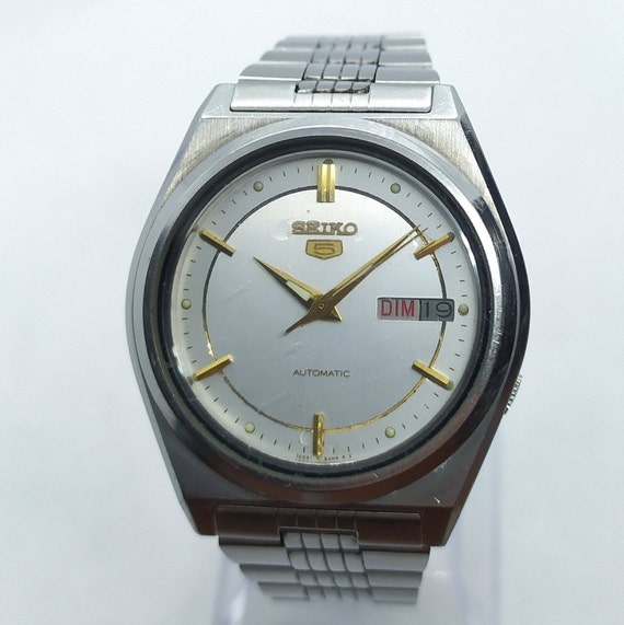 men's seiko 5 watch