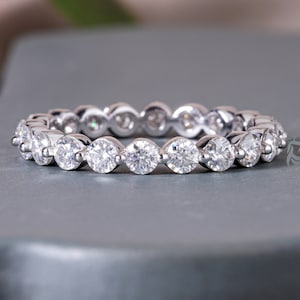 Full Eternity 2.7 MM Round Cut Moissanite Wedding Band,14k White Gold Minimalist Band,Floating Bubble Band,Stackable Band,Anniversary Gift