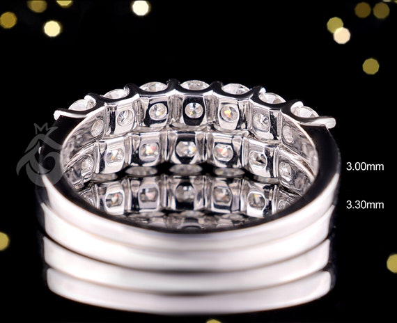 ラウンドブリリアントカット無色モアッサナイト婚約指輪、14Kホワイト