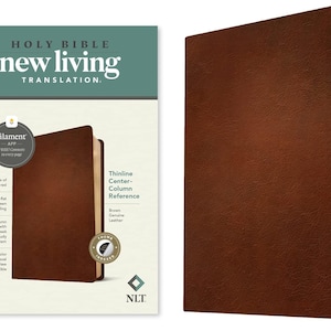 Biblia de referencia NLT PERSONALIZADA con columna central de líneas finas - Edición con filamento - Cuero genuino - Marrón - Indexada * Impresión personalizada