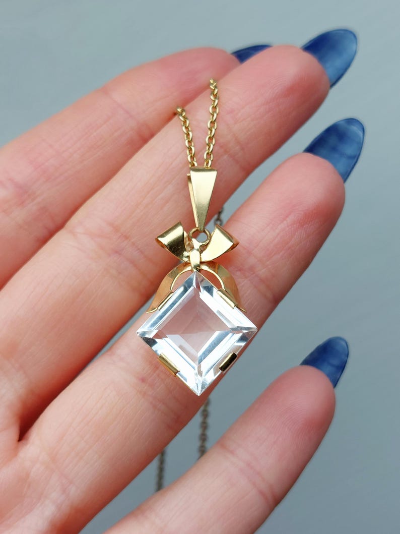 Zweedse hanger uit het midden van de 20e eeuw, gemaakt van 18 karaats goud, met een gefacetteerd bergkristal. afbeelding 7