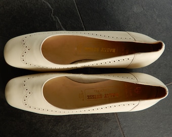 Bally of Switzerland Beige Leather Pumps