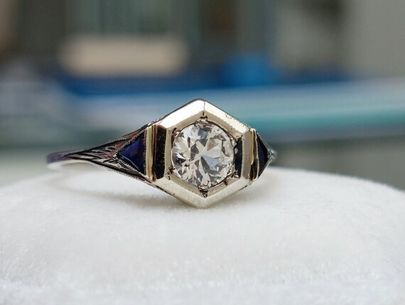 Art Deco 18ct Gold Blue and White Sapphire Ring - image 3