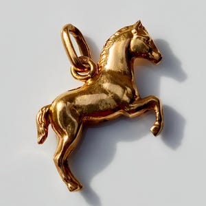 Vintage 18k Gold Horse Charm image 1