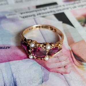 Antique 15ct Gold Ring with Three Garnets