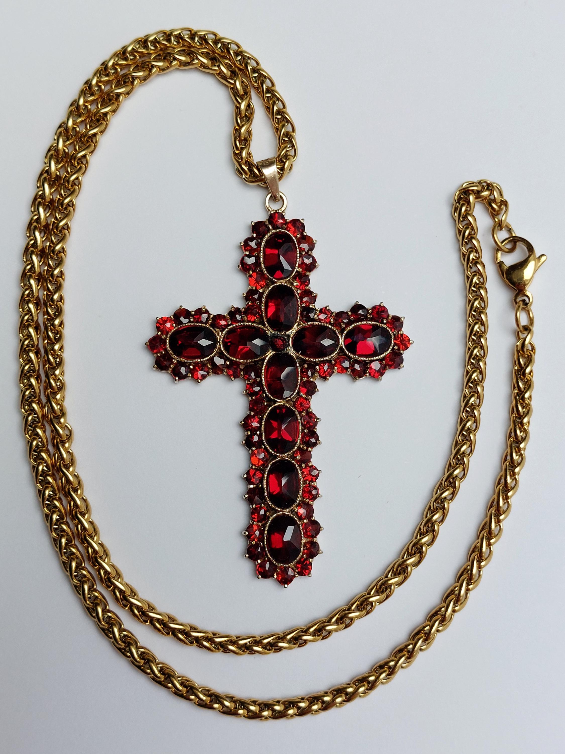 Mid-century Garnet Cross Pendant - Etsy