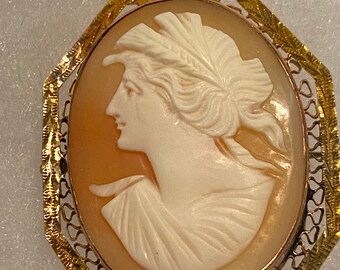 10k gold Art Deco Shell Cameo Brooch/pendant