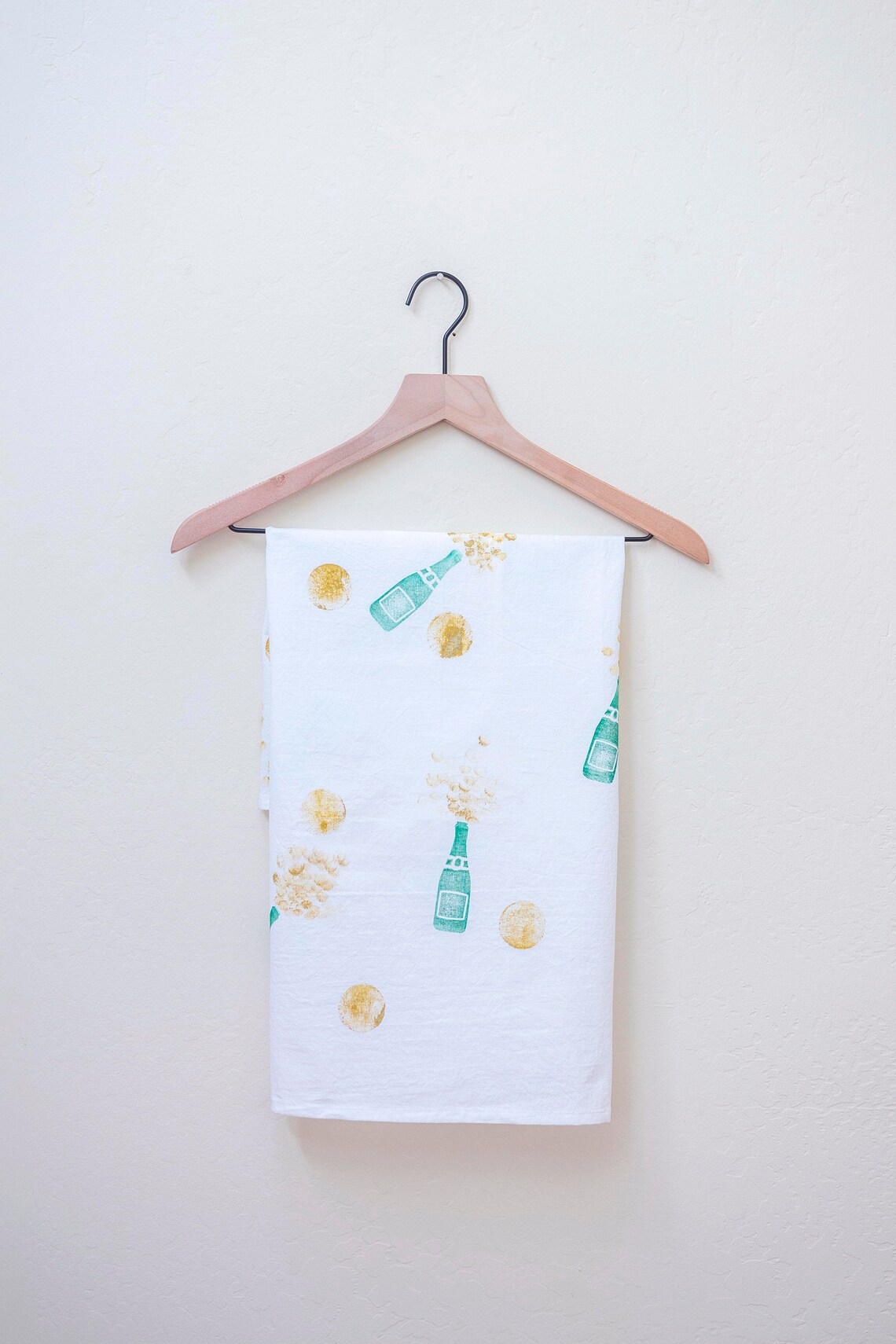 Champagne Tea Towel // Champagne Print // Kitchen Towel // Etsy