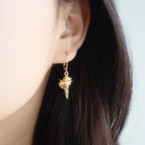 Dainty Gold Conch Shell Dangle Earrings, 14K Gold Filled, Elegant, Wedding Party Jewelry, Bride, Bridesmaid, Birthday Gift For Her