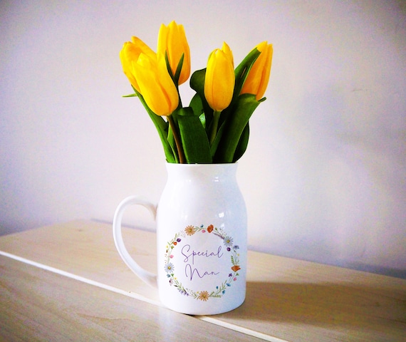 Personalised vases 2024