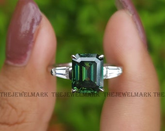 2 Carat Emerald  Moissanite  Engagement Ring Vintage Green Emerald 3 Stone Ring Diamond Trillions Three Stone Emerald Ring Anniversary Gifts