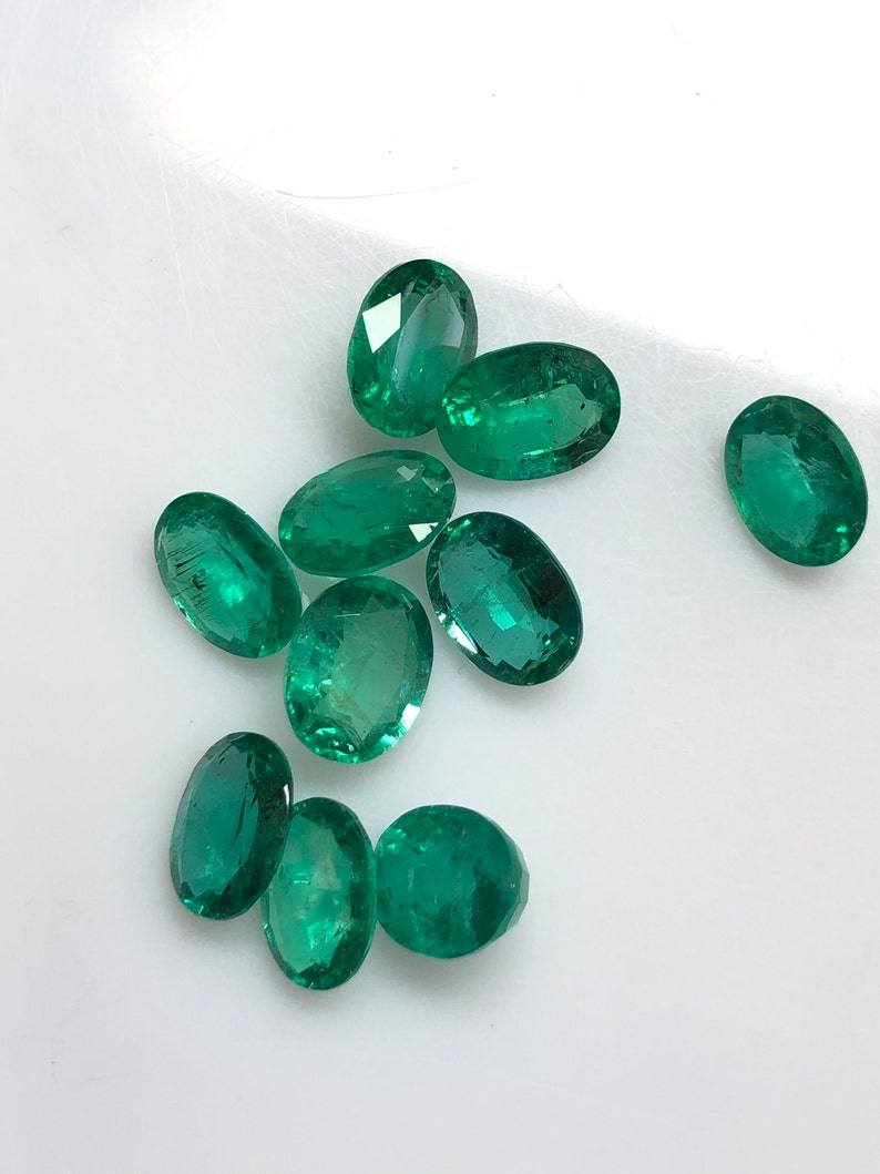 Price Per peice Quality Emerald Certified 9x7MM Natural Emerald Faceted oval Gemstone Loose Emerald Oval Faceted gemstone AAA