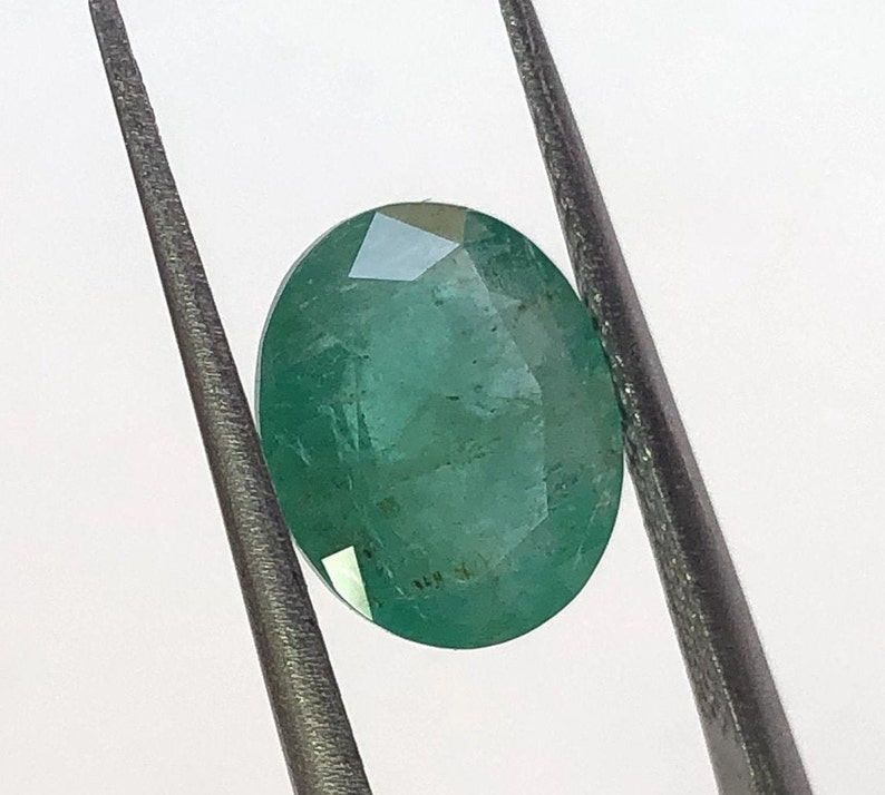 Certified 7.70x9.00x4.30MM Natural Emerald Faceted oval Gemstone Loose Emerald Oval Faceted gemstone AAA Price Per Peice Quality Emerald