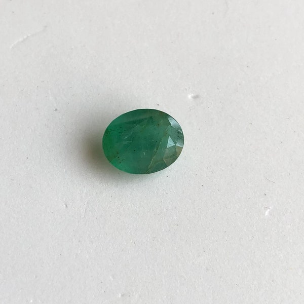 Certifié 9.80x7.90x3.80mm Émeraude Naturelle Facette ovale Pierre précieuse Loose Emerald Oval Faceted gemstone AAA+ Qualité Émeraude - Prix par peice