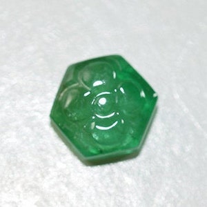 Certified 1.87Cts Natural Fancy Hexagon Carving Emerald Hand Carved Fine Quality Emerald Hand Carved Emeald Carving  - Price Per Peice
