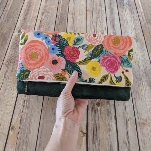 Green clutch purse, folded clutch purse, flowery fabric, floral bag, waxed canvas clutch, green canvas bag, floral fabric, modern floral