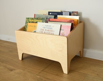Versatile and Space-Saving Bookcase for Kids' Rooms