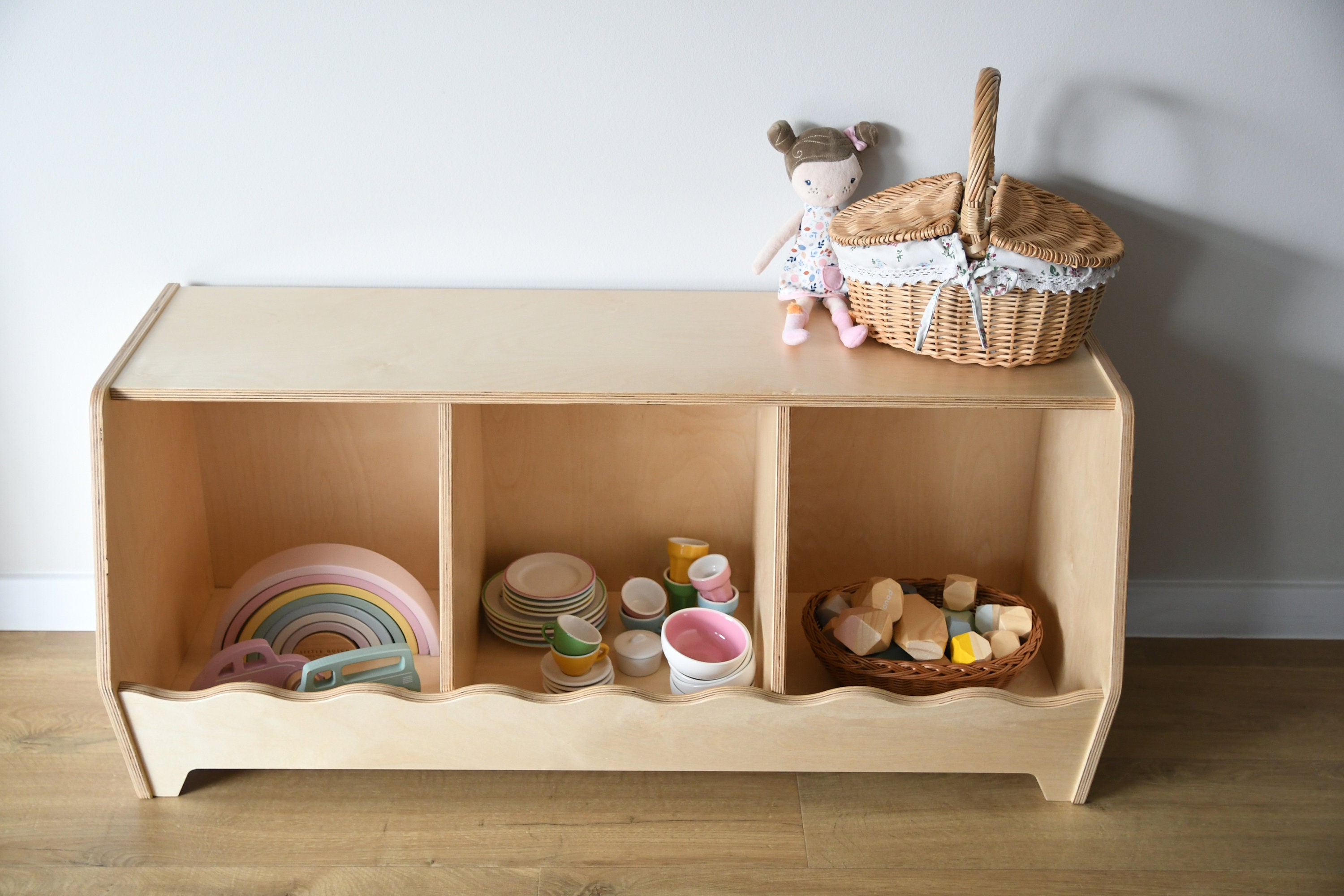 ボヘミアン風子供部屋おもちゃ棚：波型合板収納棚 - Etsy 日本