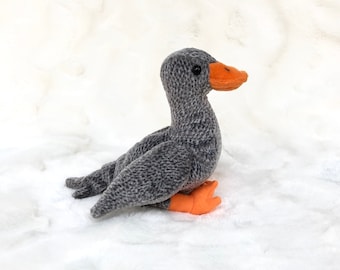 Vintage TY "Honks" the Goose (1999) Beanie Baby