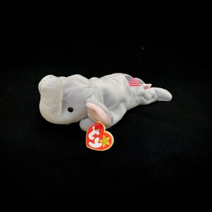 righty the elephant 1996