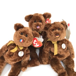 Vintage TY &quot;Champion&quot; the FIFA Bear (2002) Beanie Baby