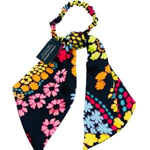 Karin&#39;s Garden Retro Silk Daisy Elastic.  Handmade in the USA