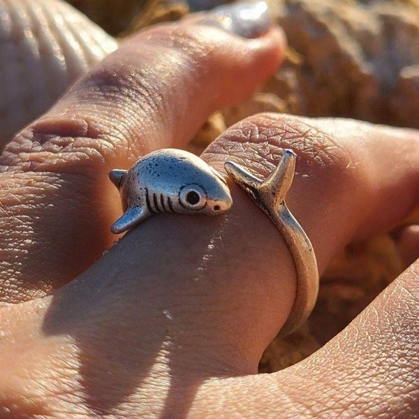Circling Thresher Shark Adjustable Ring, Shark RIng, Ocean Lovers, Pelagic Gift For All Shark Finatics Shark Jewelry!