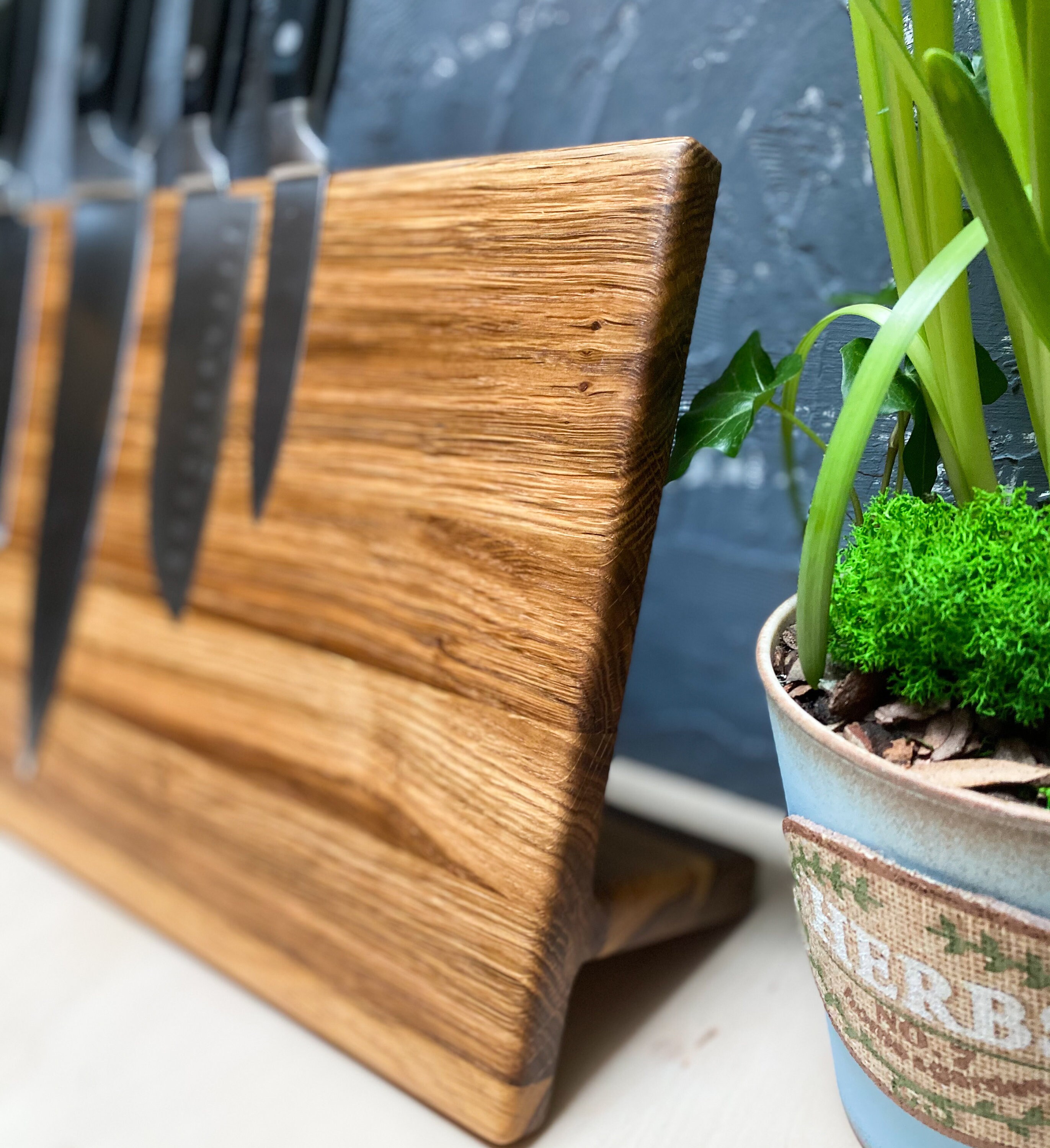 Knife Display for Chef Knives Wooden Knife Stand