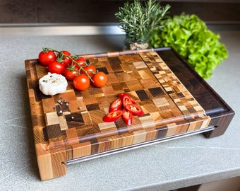 End Grain Board | Butcher Block Board | End cutting board with reservoir | End board with container | Board with gastronorm containers