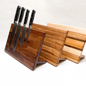 Magnetic knife display for chef knives | Wooden knife stand | Magnetic knife holder | Magnetic knife rack for professional chef knives
