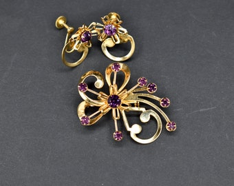 Vintage Layered Purple Rhinestone Floral Spray Brooch-Pin-Pendant with Matching Screw-Back Earrings / Gold-Tone Metal