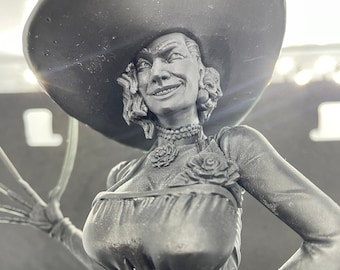 Lady Dimitrescu Figure - Etsy