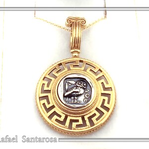 Athener Eule Münzanhänger: 18k vergoldete Sterling Silber Halskette mit griechischem Schlüssel Bild 6
