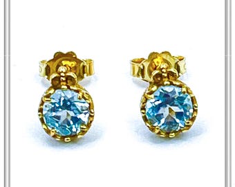 Gold earrings