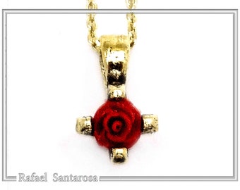 rose flower pendant on sterling silver gold-filled. A romantic rose made of alabaster set in a 18ct gold filled sterling silver necklace