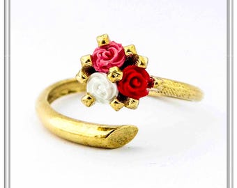 Rose flowers adjustable statement floral ring, alabaster micro sculptured rose flowers bouquet ring on sterling silver 18 karat gold filled.