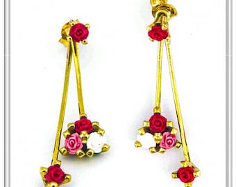 Red rose flowers dangle and drop floral earrings sterling silver 18 karat gold filled. Art deco romantic earrings with alabaster roses.